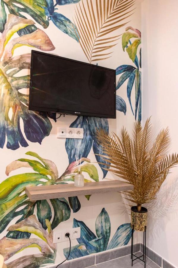Studio Cosy Au Coeur De L'Ecusson - Arenes A 2 Min Nîmes Buitenkant foto