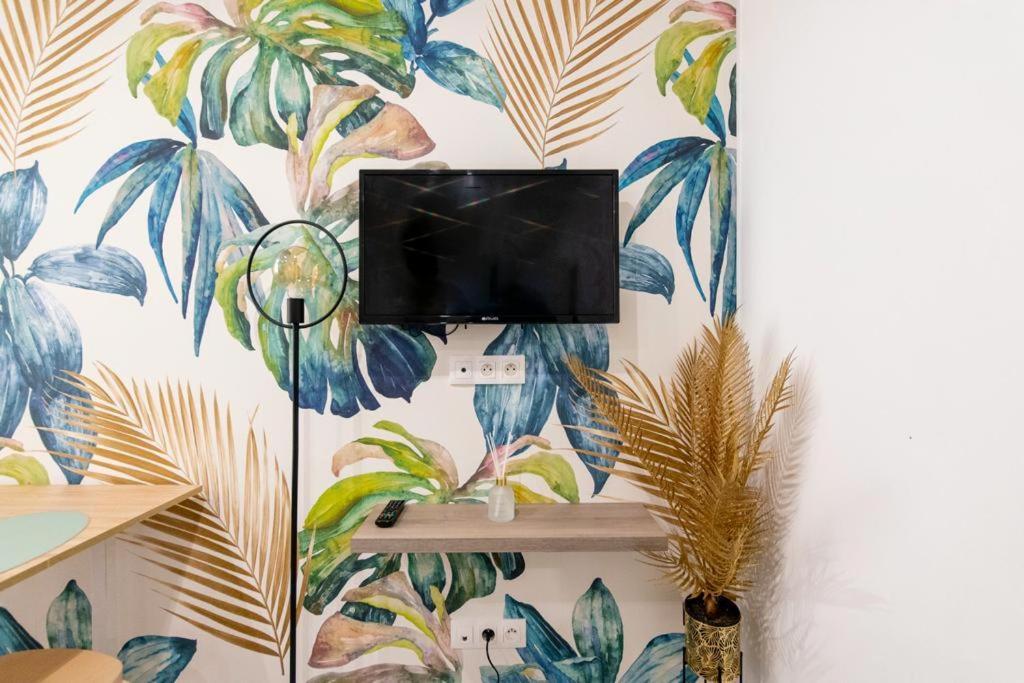 Studio Cosy Au Coeur De L'Ecusson - Arenes A 2 Min Nîmes Buitenkant foto